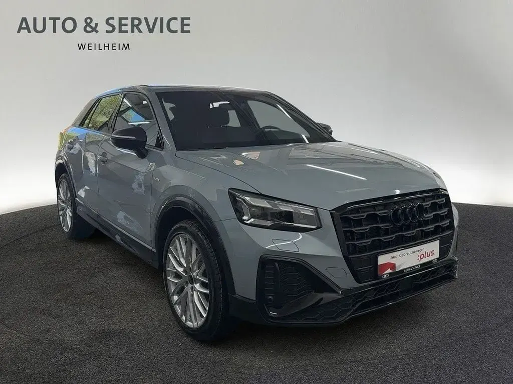 Gebraucht Audi Q2 Competition 150 PS (110 kW) 2025 Pfeilgrau perleffekt SUV