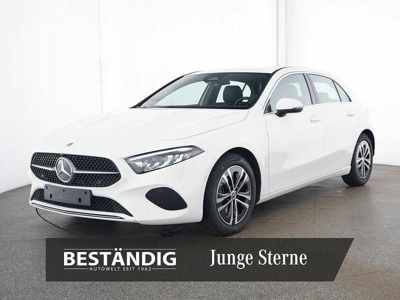 Unilack polarweiß Gebraucht 2024 Mercedes A180 Progressive Limousine | 26.990 € (Guter Preis) - Bild 1/4