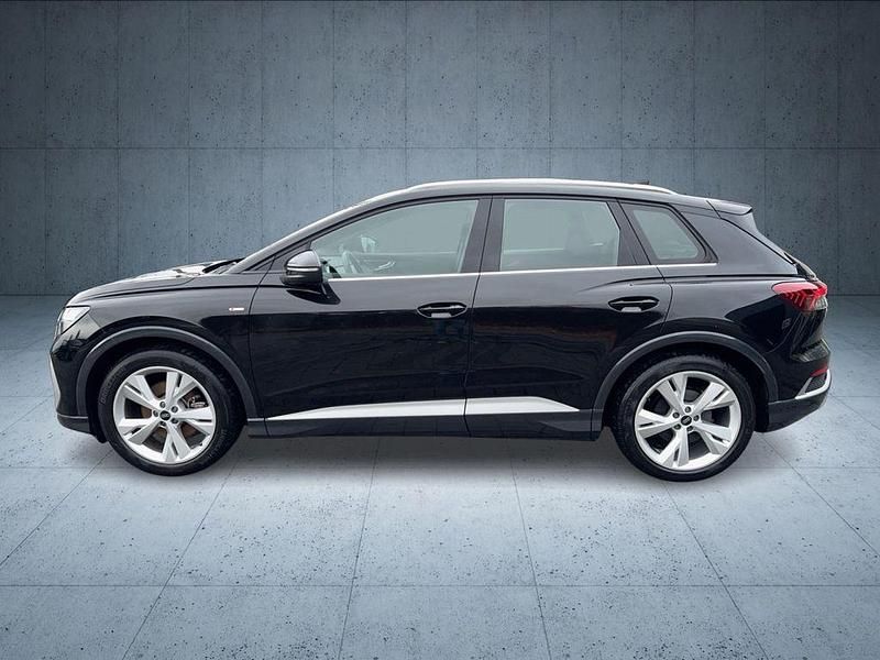 Gebraucht Audi Q4 e-tron Comfort 125 kW (170 PS) 2022 Mythosschwarz metallic SUV