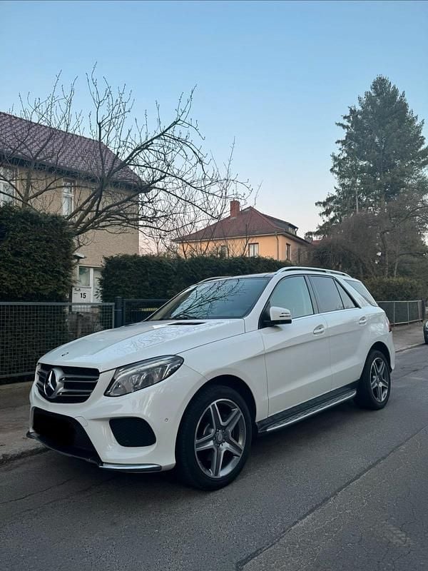 Gebraucht Mercedes GLE350 258 PS (189 kW) 2017 Weiß SUV