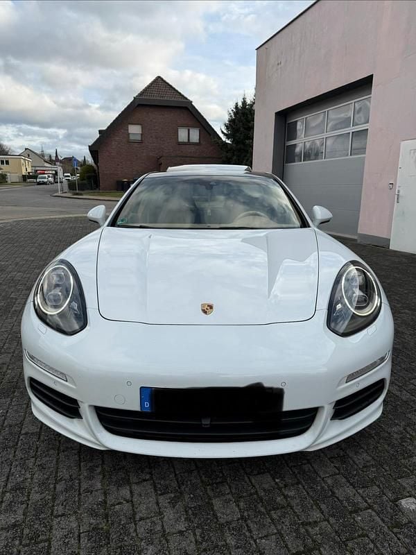 Gebraucht Porsche Panamera 300 PS (220 kW) 2015 Beige Limousine