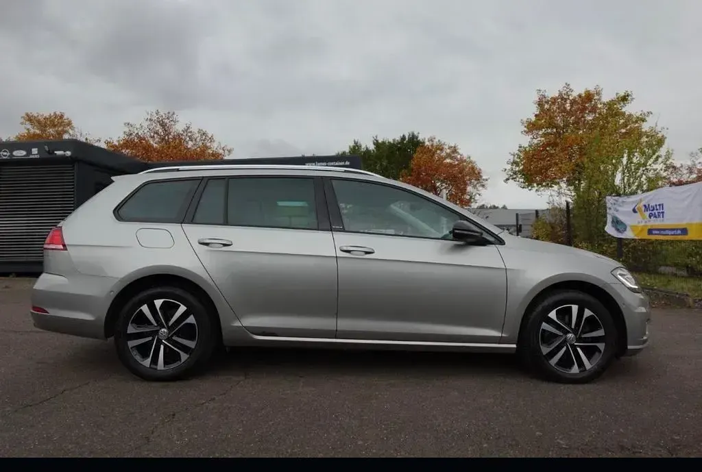 Second-hand VW Golf VII IQ Drive 116 CP (85 kW) 2019 Argintiu Break