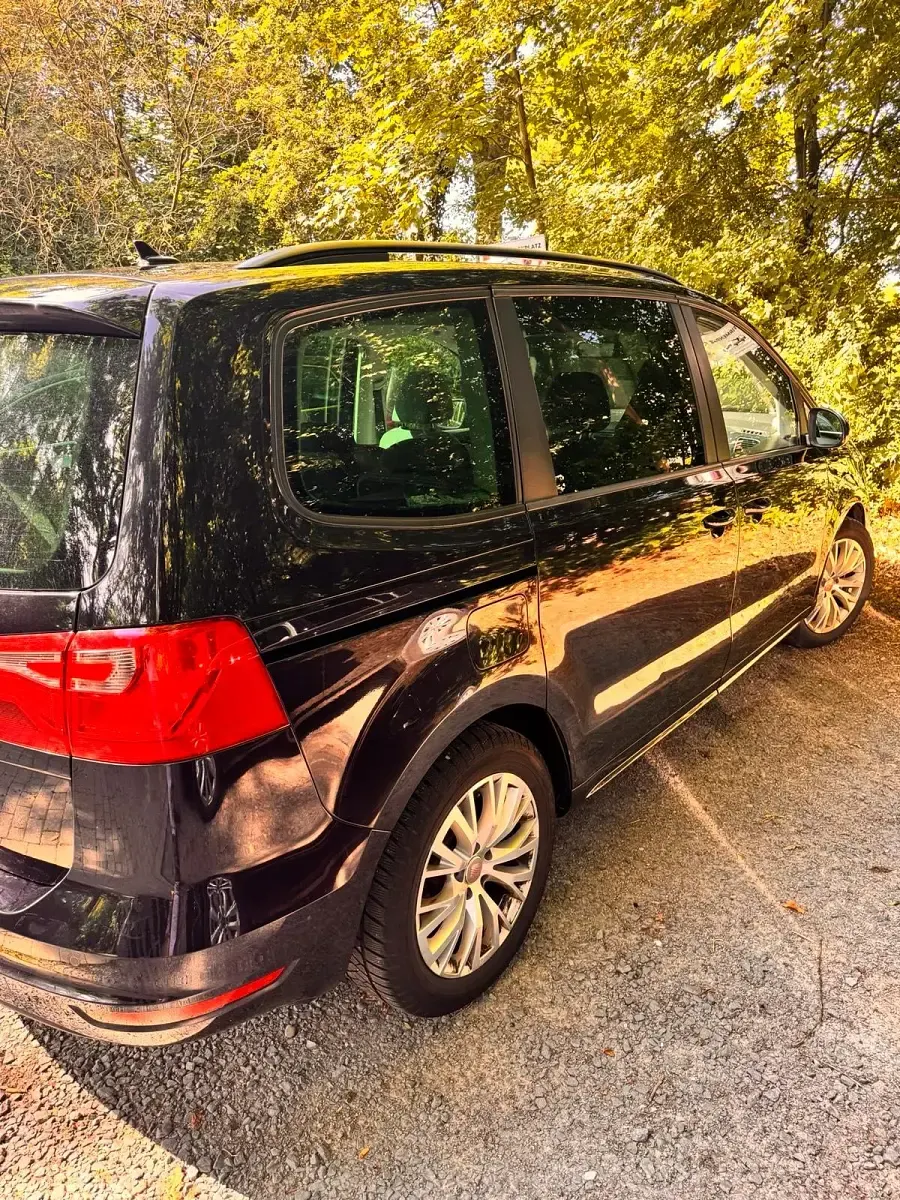 Gebraucht Seat Alhambra 140 PS (102 kW) 2011 Schwarz Van / Kleinbus