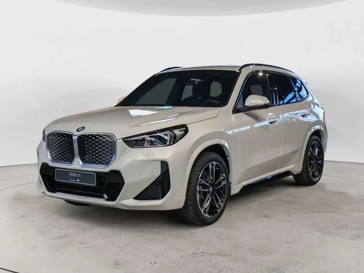 Neu BMW iX1 M Sport 230 kW (313 PS) 2026 Weiß SUV