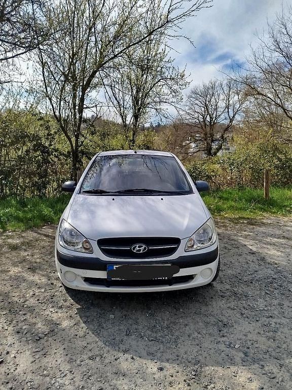 Weiß Gebraucht 2009 Hyundai Getz Kleinwagen | 1.600 € (Fairer Preis) - Bild 1/4