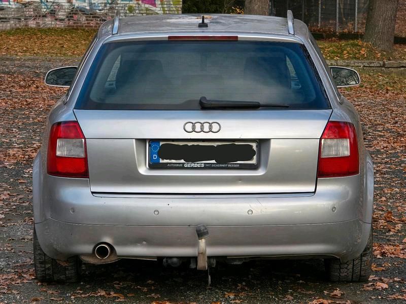 Gebraucht Audi A4 S-Line 131 PS (96 kW) 2002 Grau Kombi