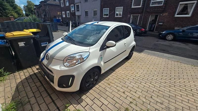 Weiß Gebraucht 2014 Citroën C1 SELECTION Kleinwagen | 2.499 € (Fairer Preis) - Bild 1/4