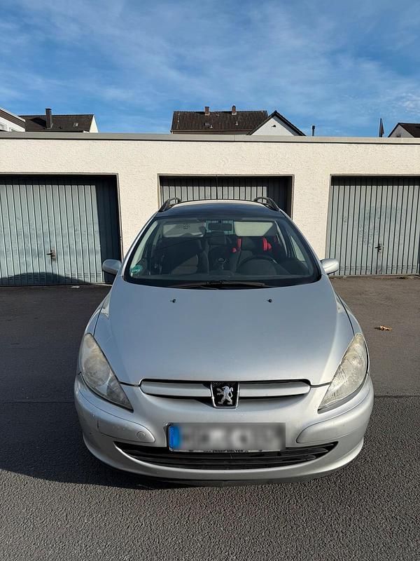 Silber Gebraucht 2003 Peugeot 307 Kombi | 1.150 € (Guter Preis) - Bild 1/4