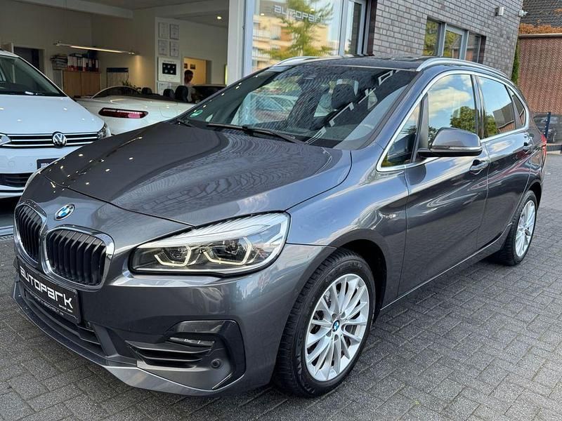 Grau Gebraucht 2019 BMW 218 Active Tourer Advantage Van / Kleinbus | 18.900 € (Fairer Preis) - Bild 1/4