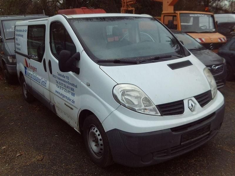 Gebraucht Renault Trafic 114 PS (83 kW) 2008 Weiß Van / Kleinbus