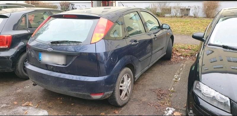 Gebraucht Ford Focus 100 PS (73 kW) 2001 Blau Limousine
