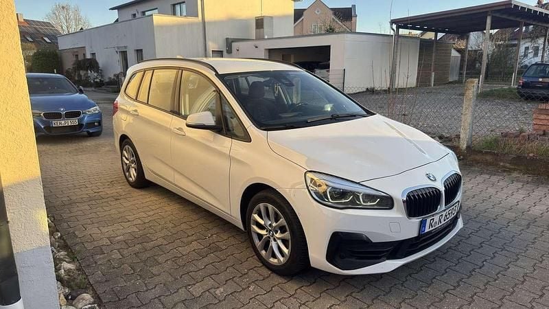Gebraucht BMW 220 Advantage 190 PS (139 kW) 2019 Weiß Van / Kleinbus