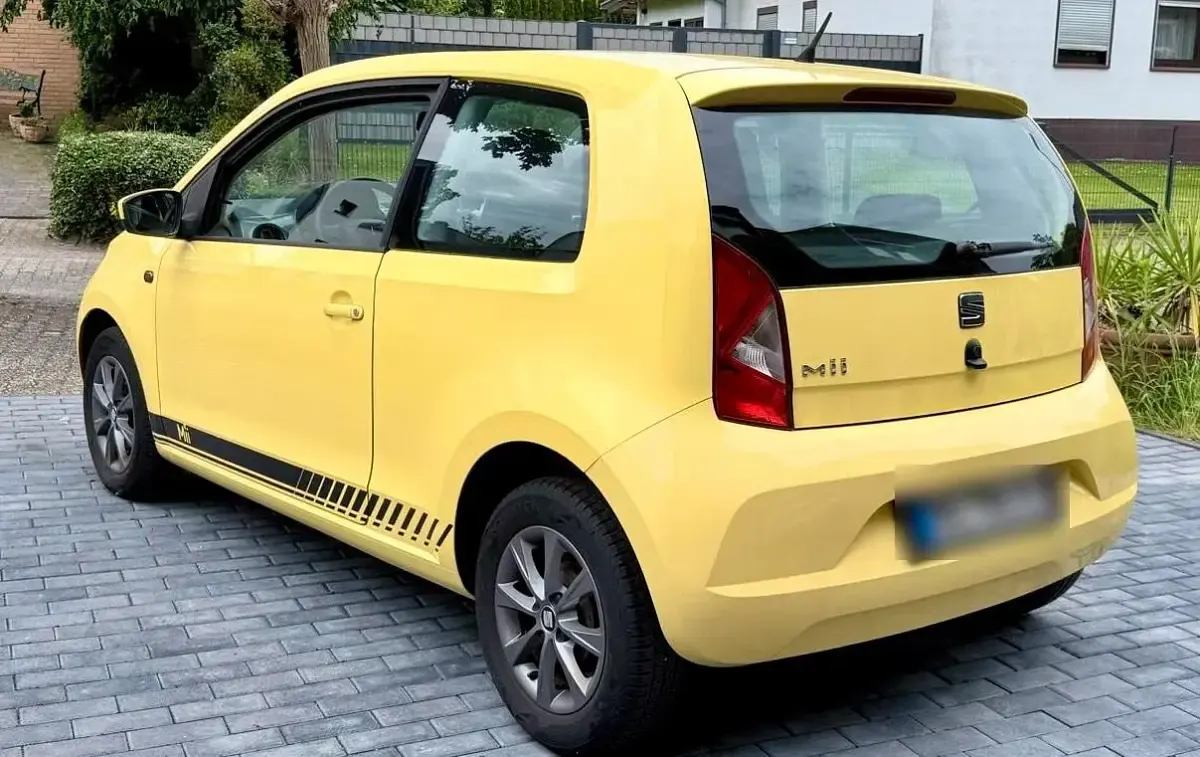 Gebraucht Seat Mii 60 PS (44 kW) 2015 Gelb Kleinwagen
