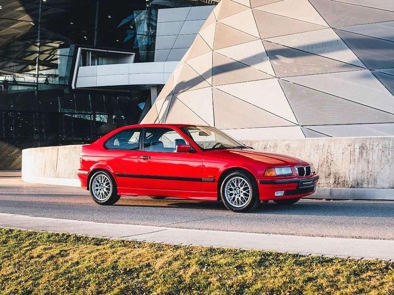 Rot Gebraucht 1999 BMW 323 Sport Line Coupé | 13.900 € - Bild 1/4