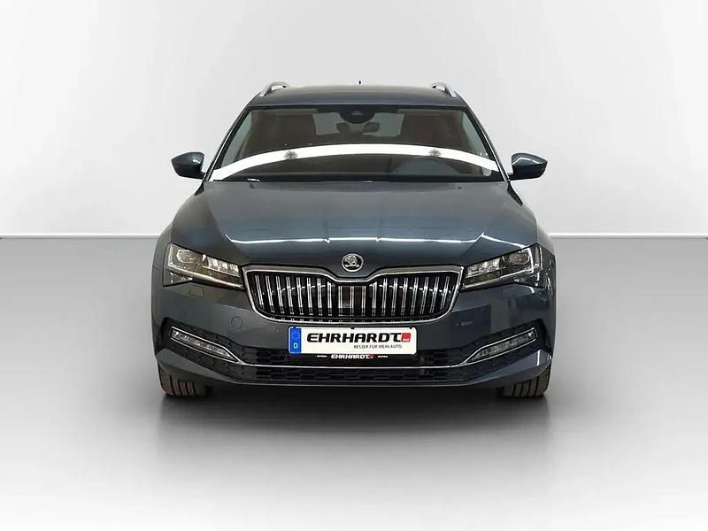 Gebraucht Skoda Superb Style 200 PS (147 kW) 2022 Grau Kombi