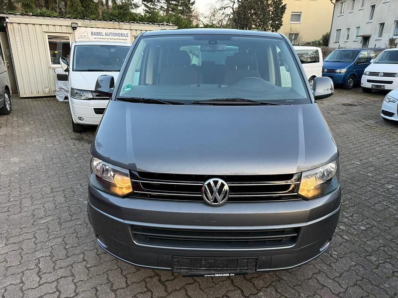 Gebraucht VW Multivan 140 PS (102 kW) 2012 Grau Van