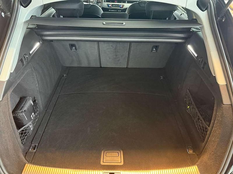 Gebraucht Audi A4 Allroad 204 PS (150 kW) 2023 Brillantschwarz Kombi