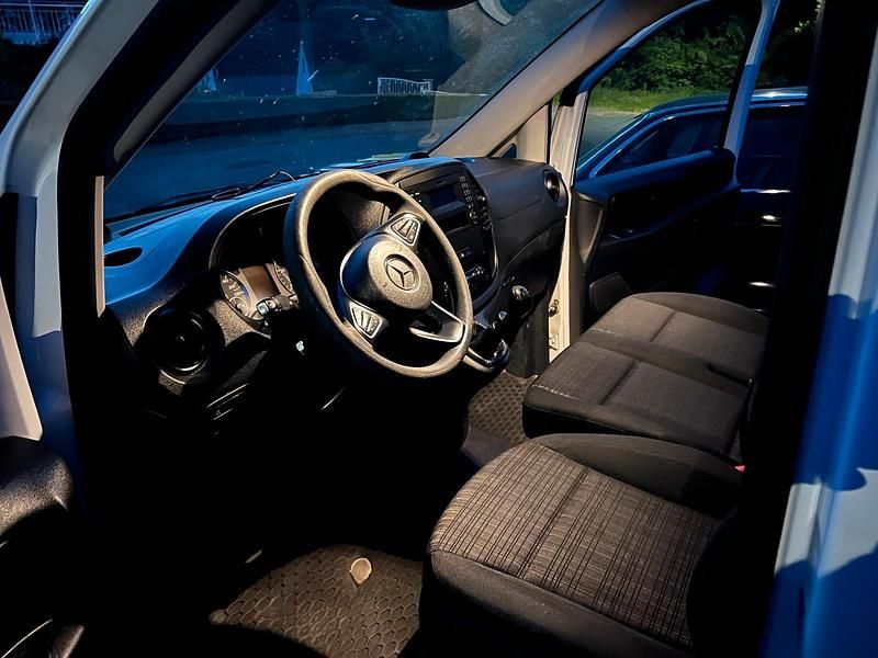 Gebraucht Mercedes Vito 114 PS (83 kW) 2016 Weiß Van