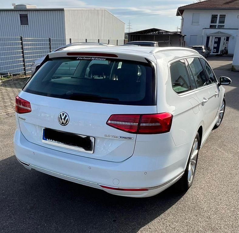 Gebraucht VW Passat Comfortline 150 PS (110 kW) 2016 Weiß Kombi