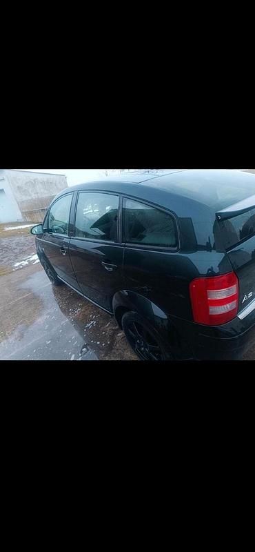 Second-hand Audi A2 75 CP (55 kW) 2003 Negru Hatchback