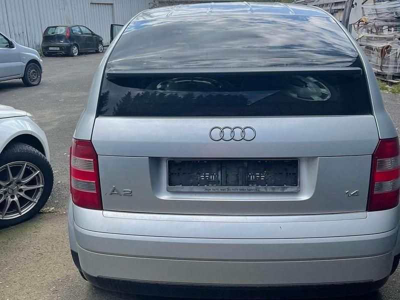 Gebraucht Audi A2 75 PS (55 kW) 2002 Silber Kleinwagen