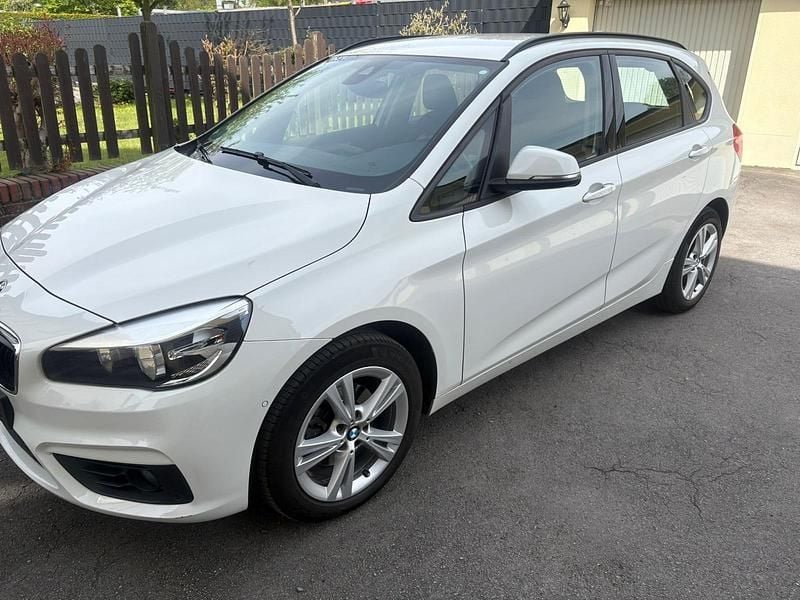 Gebraucht BMW 218 136 PS (100 kW) 2017 Weiß Kombi