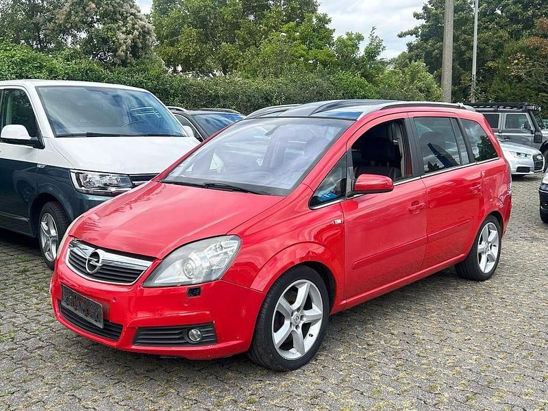 Rot Gebraucht 2006 Opel Zafira Cosmo Van / Kleinbus | 850 € (Superpreis) - Bild 1/4
