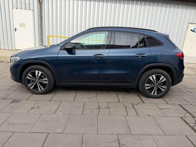 Gebraucht Mercedes GLA250 218 PS (160 kW) 2023 Blau SUV