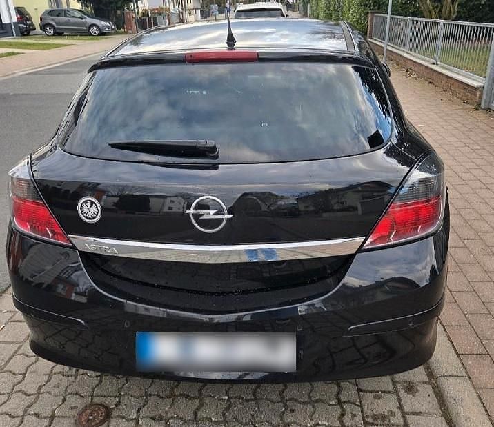 Gebraucht Opel Astra GTC 90 PS (66 kW) 2009 Schwarz Coupé