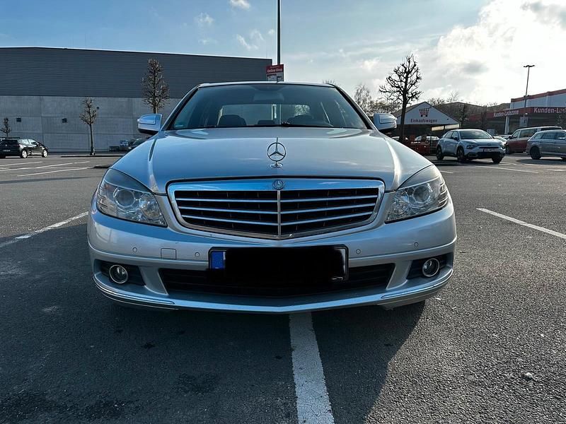 Gebraucht Mercedes C200 184 PS (135 kW) 2009 Silber Limousine