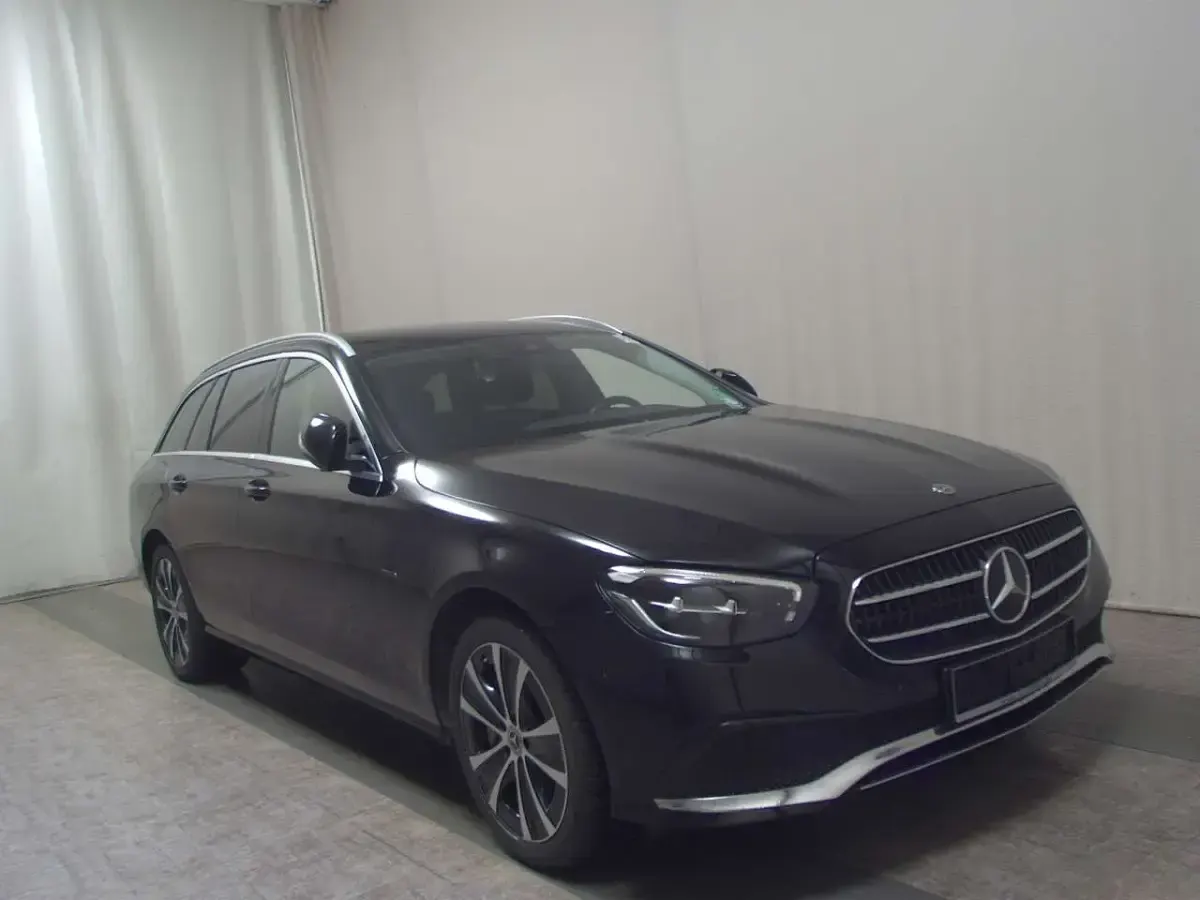 Gebraucht Mercedes E300 Avantgarde 306 PS (225 kW) 2020 Schwarz Kombi
