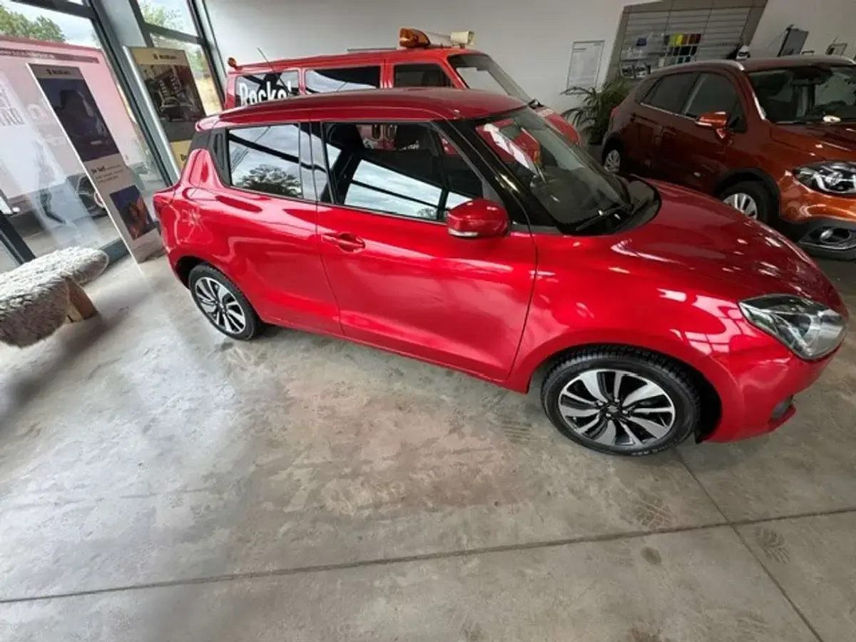 Gebraucht Suzuki Swift Comfort 111 PS (81 kW) 2019 Rot Kleinwagen
