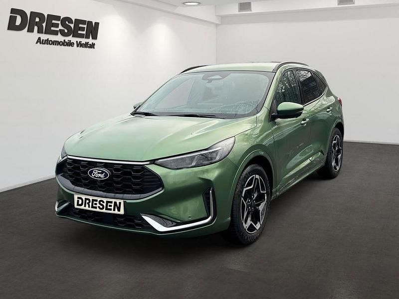 Neu Ford Kuga Titanium 179 PS (131 kW) 2026 Grün SUV