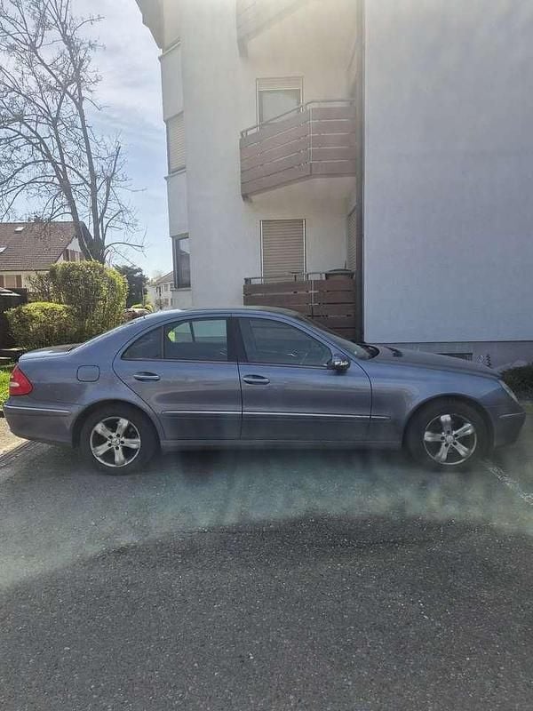 Brugt Mercedes E220 Elegance 150 HK (110 kW) 2004 Blå Sedan