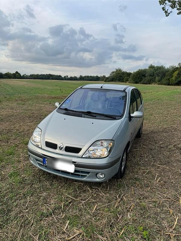 Blau Gebraucht 2001 Renault Scénic Van / Kleinbus | 1.750 € - Bild 1/4