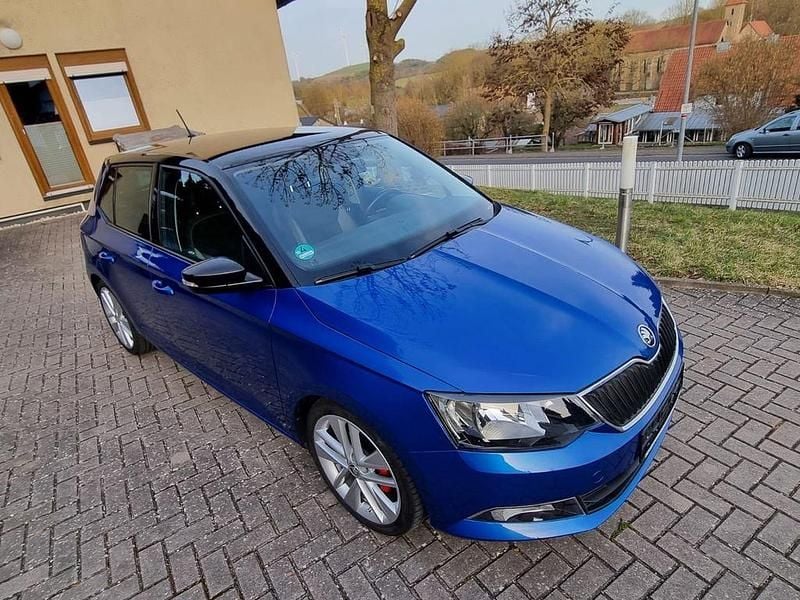 Gebraucht Skoda Fabia Ambition 90 PS (66 kW) 2017 Blau Kleinwagen