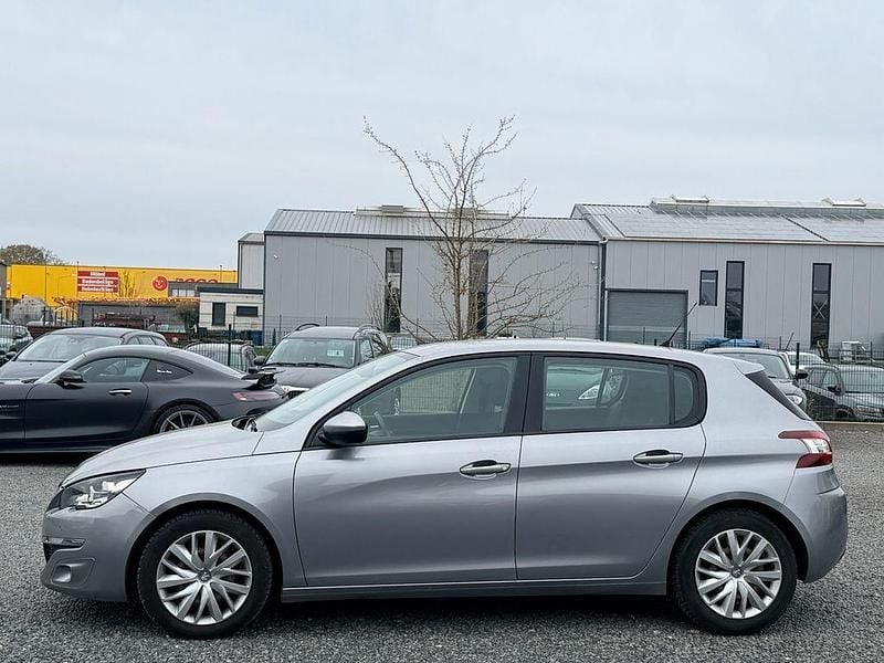 Gebraucht Peugeot 308 125 PS (91 kW) 2014 Grau Limousine