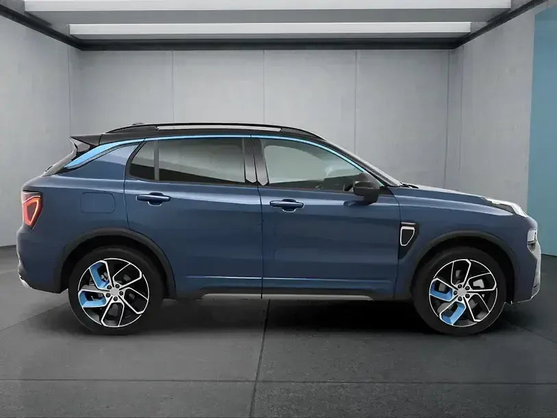 Gebraucht Lynk & Co 01 261 PS (191 kW) 2025 Blau SUV