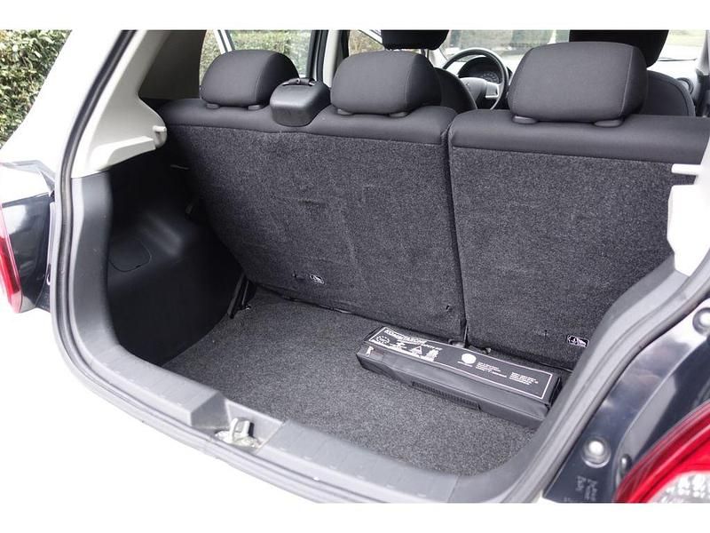 Gebraucht Mitsubishi Space Star Basis 71 PS (52 kW) 2016 S) (weiss Kleinwagen