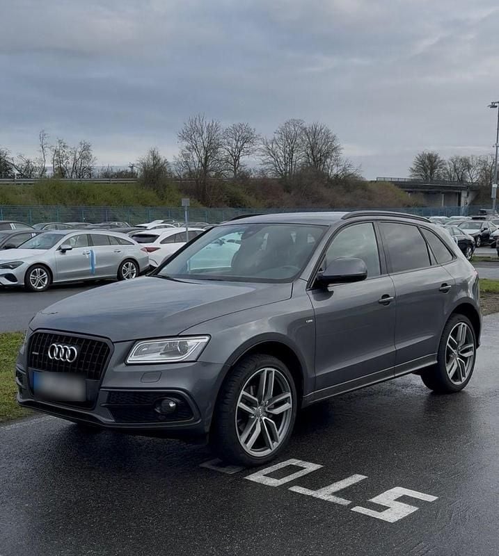 Gebraucht Audi Q5 Ambiente 163 PS (119 kW) 2015 Grau SUV