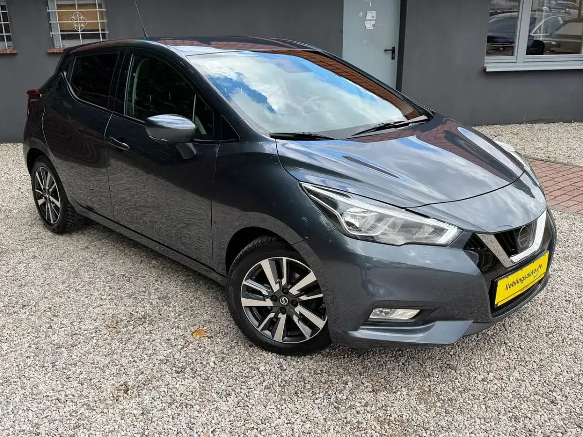 Gebraucht Nissan Micra N-Connecta 90 PS (66 kW) 2018 Grau Kleinwagen