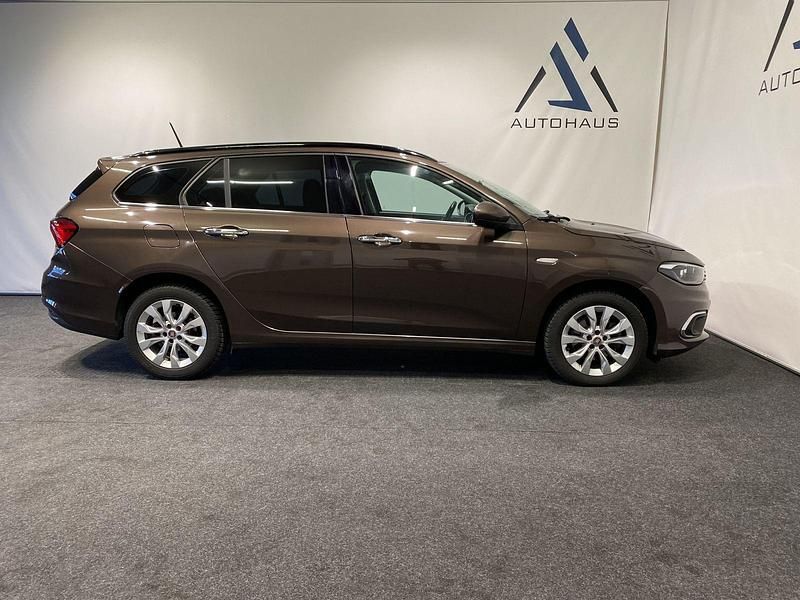 Gebraucht Fiat Tipo Lounge 120 PS (88 kW) 2017 Braun Kombi