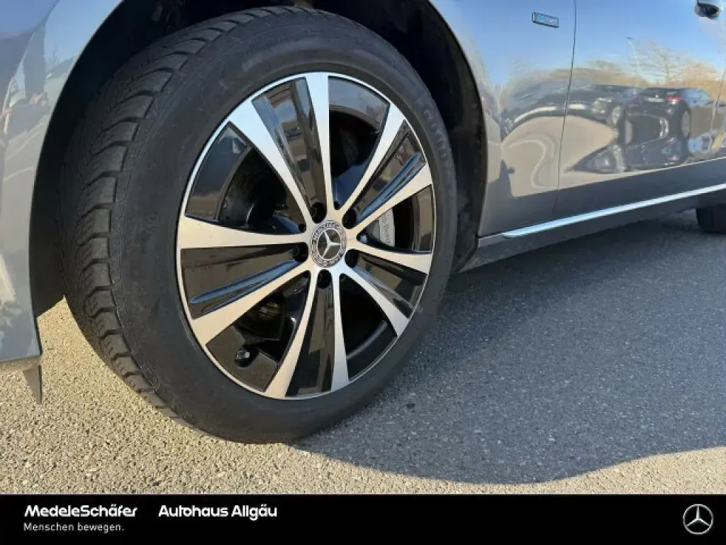 Gebraucht Mercedes E300 194 PS (142 kW) 2021 Selenitgrau (metallic) Kombi