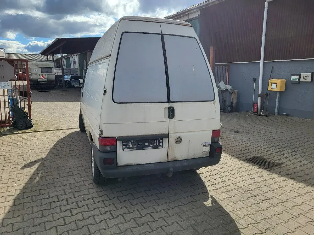 Second-hand VW Transporter 78 CP (57 kW) 1999 Alb Van