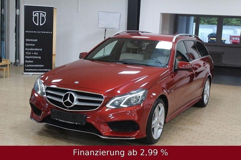 Rot Gebraucht 2015 Mercedes E220 Avantgarde Limousine | 27.950 € - Bild 1/4