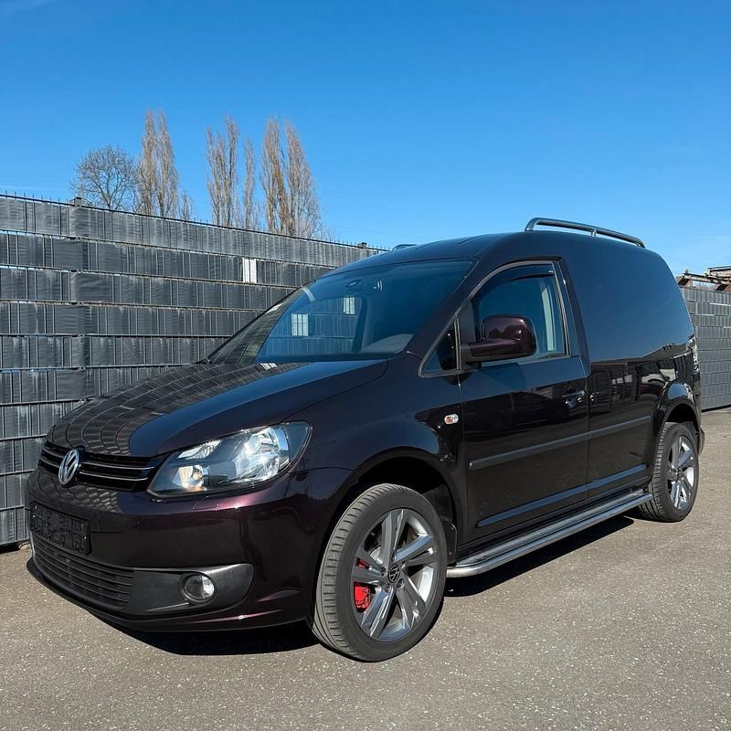 Gebraucht VW Caddy 140 PS (102 kW) 2015 Violet Van / Kleinbus