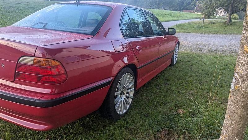 Rot Gebraucht 2003 BMW 740L Limousine | 15.000 € - Bild 1/4