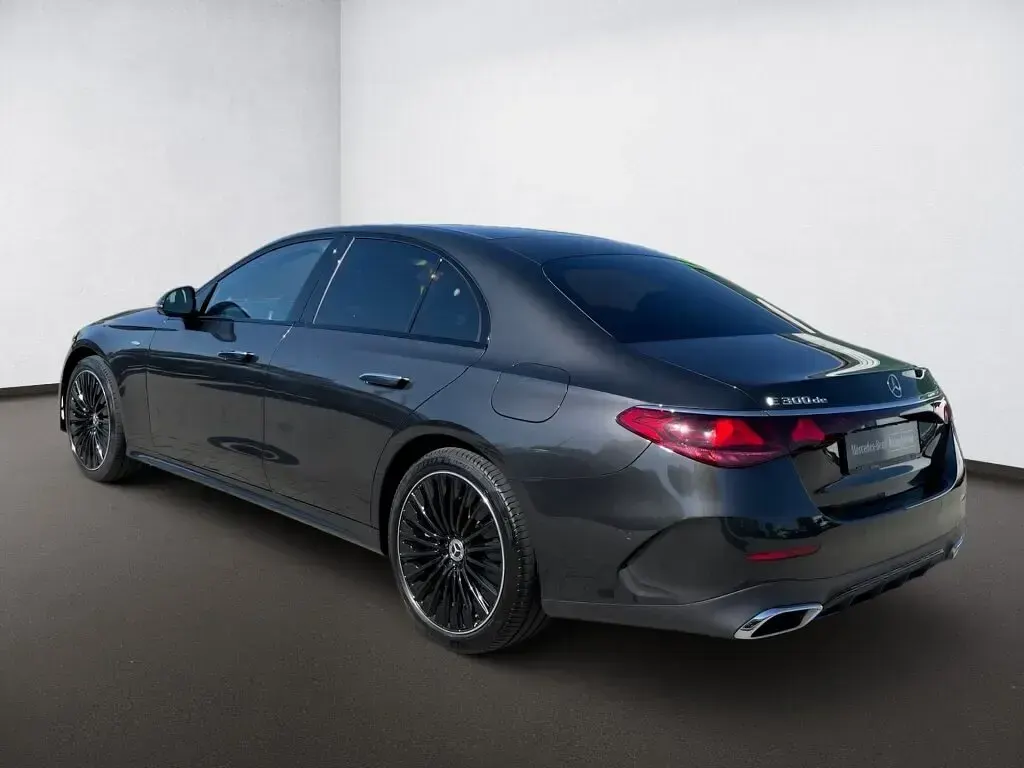 Gebraucht Mercedes E300 Premium 313 PS (230 kW) 2025 Metalliclack graphitgrau Limousine