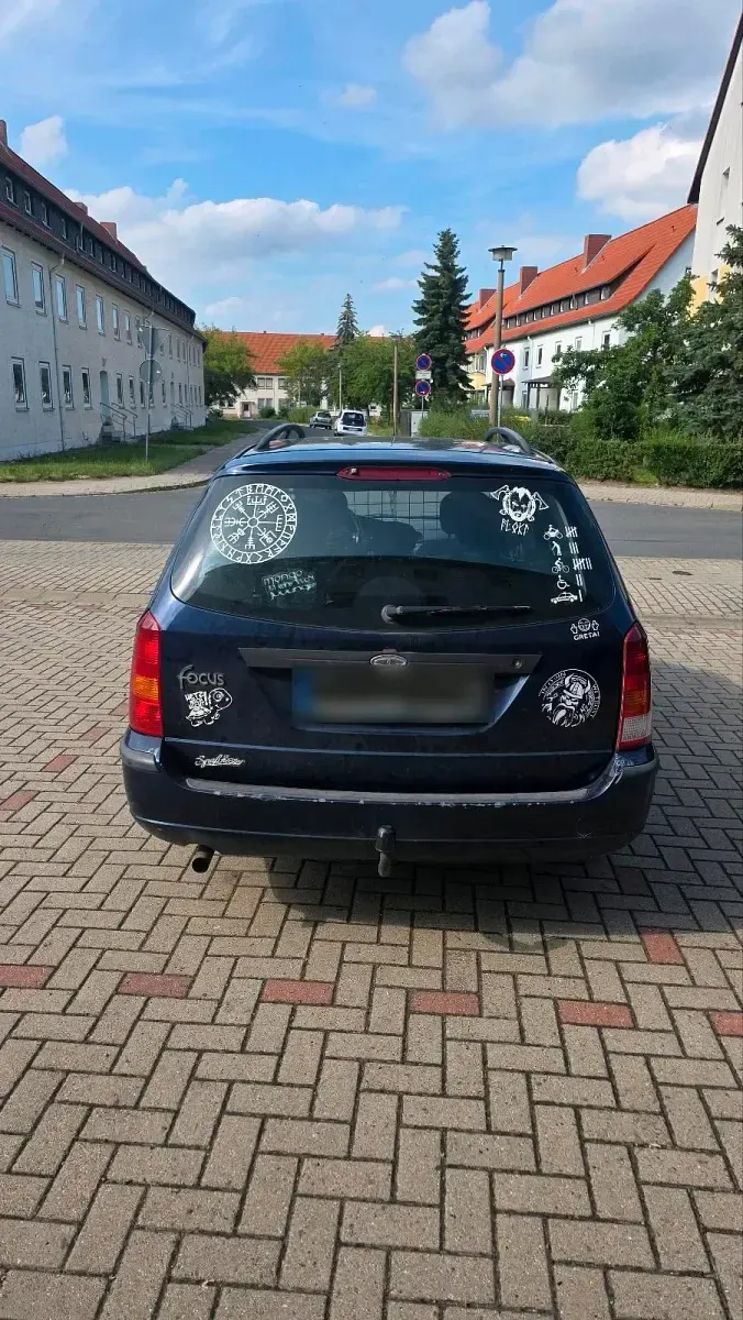 Gebraucht Ford Focus 116 PS (85 kW) 2004 Blau Kombi