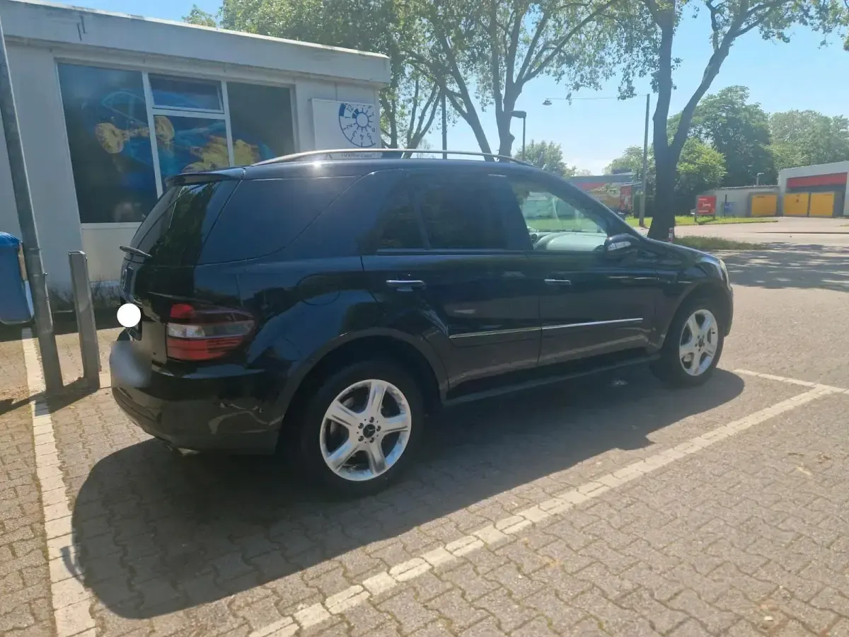Gebraucht Mercedes ML280 190 PS (139 kW) 2007 Schwarz SUV